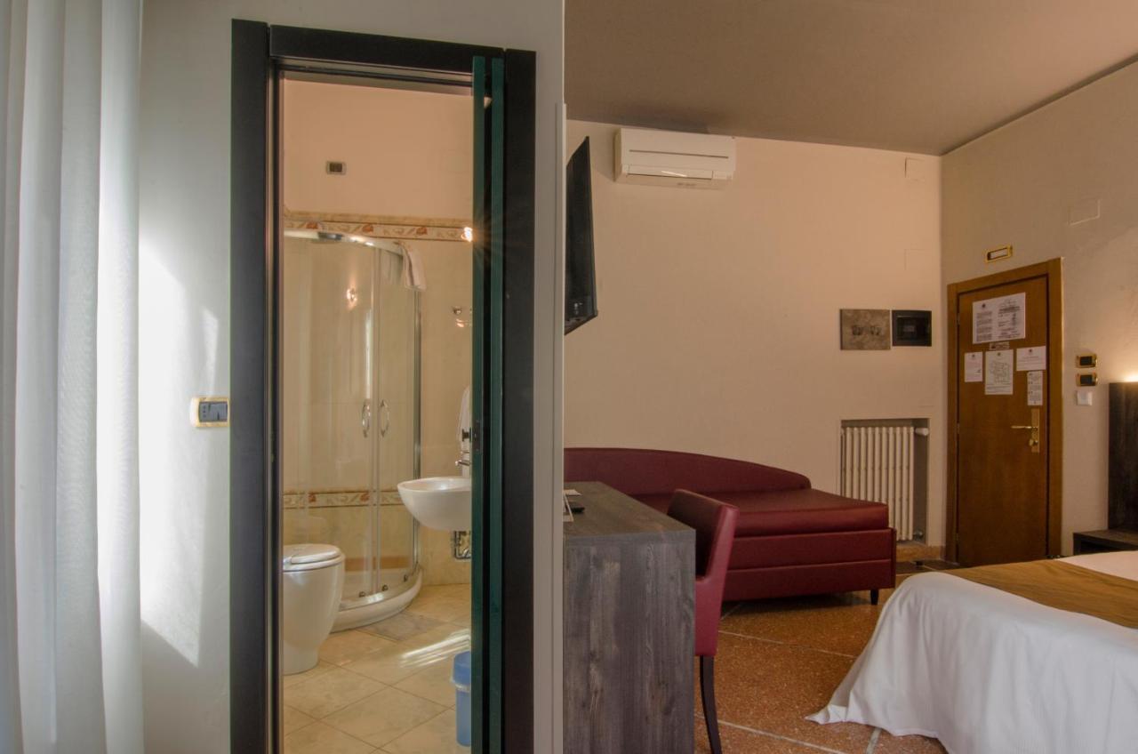 Maria Hotel 3*
